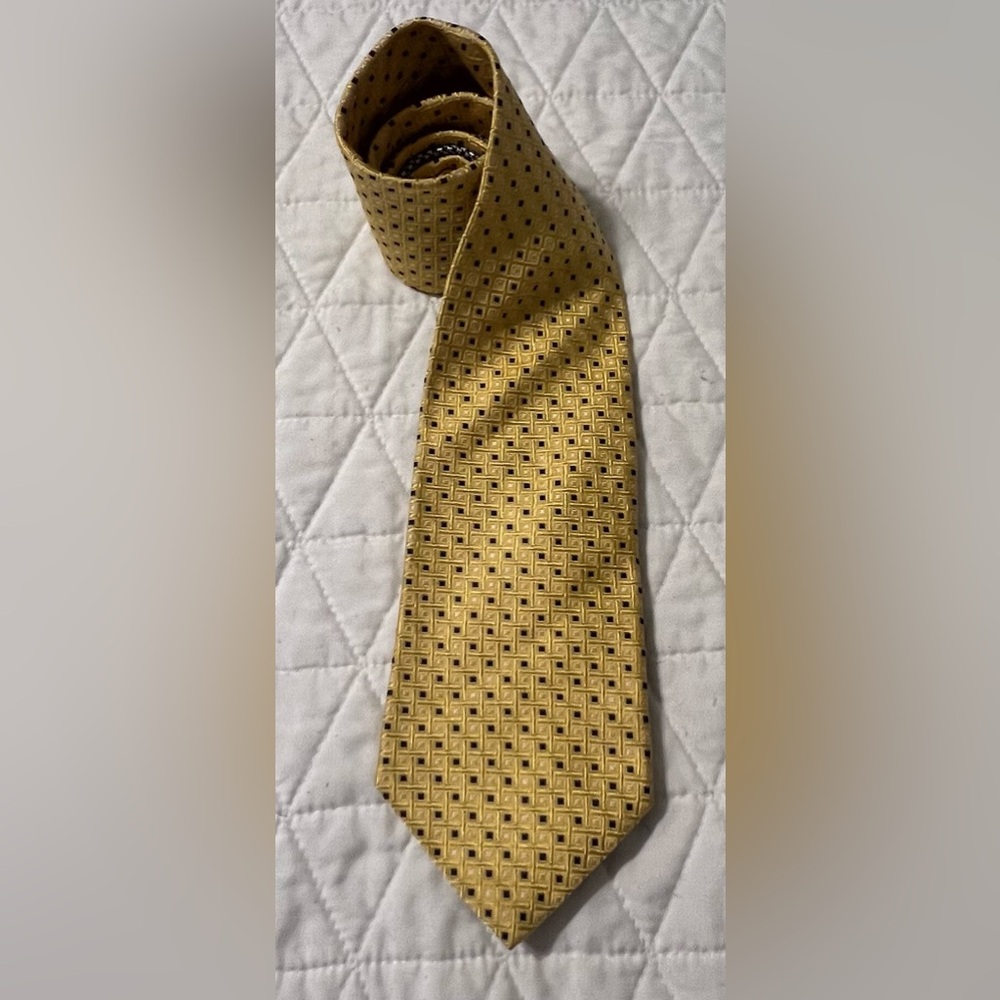 Tommy Hilfiger Tie Yellow With Blue White Squares 100% Silk Imported Made in USA